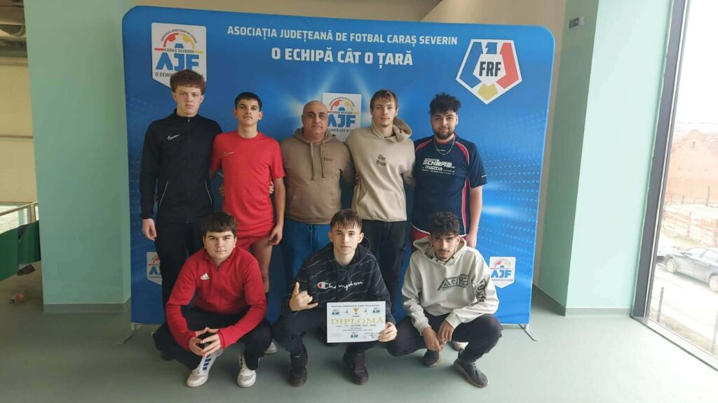 OAMENI ȘI SPORT | Viorel Parnica, omul din spatele AS Varvara 2024 Anina și al fotbalului de sală local